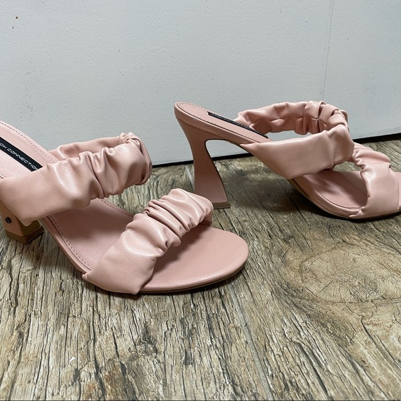 French Connection Ruched Crystal Heel Sandal Blush Size 9 Brand New Women’s - Picture 3 of 8